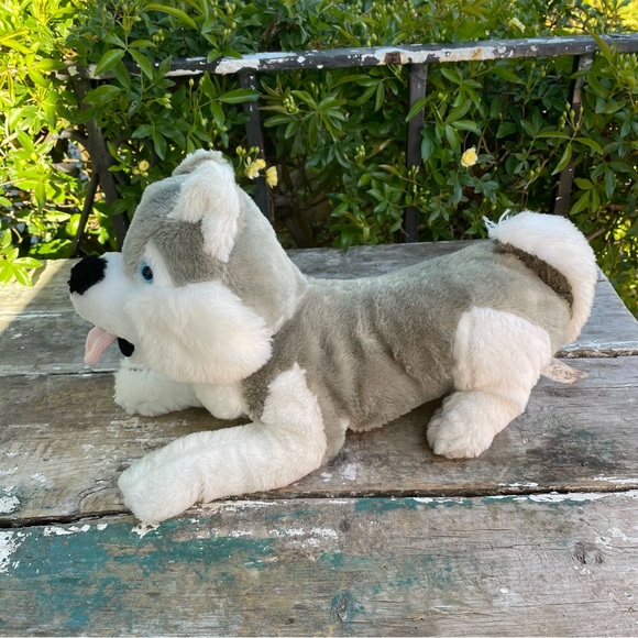 Plush grey & white dog - Picture 4 of 8